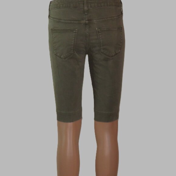 Univeral Thread Green High Rise Skinny Crop Mid Length Shorts Size 00/24R (C370) - Picture 5 of 8